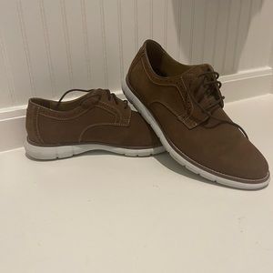 Men’s dress shoes